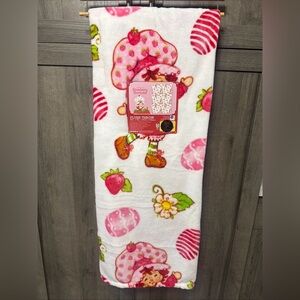 New Strawberry Shortcake & Custard Cat White Easter Plush 50"x70" Throw Blanket